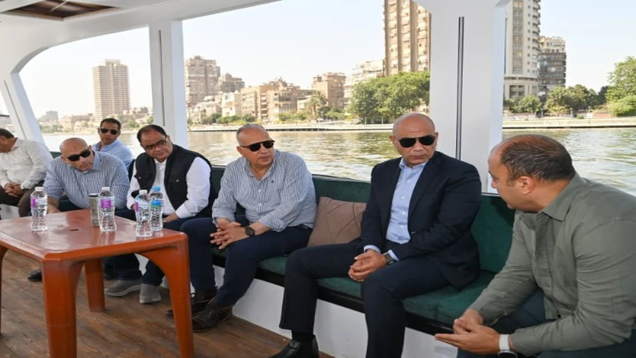 وزير الري يتابع معدلات تنفيذ المرحلة الخامسة من مشروع ممشى أهل مصر